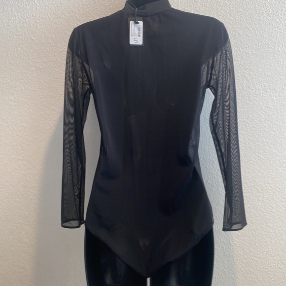 🎉MESH LONG SLEEVE BODY MESH MANIA size Large fits like a Medium. - Picture 6 of 13